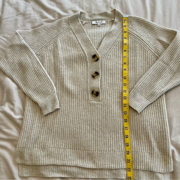 Madewell Cream V-Neck Sweater - Picture 3 of 6
